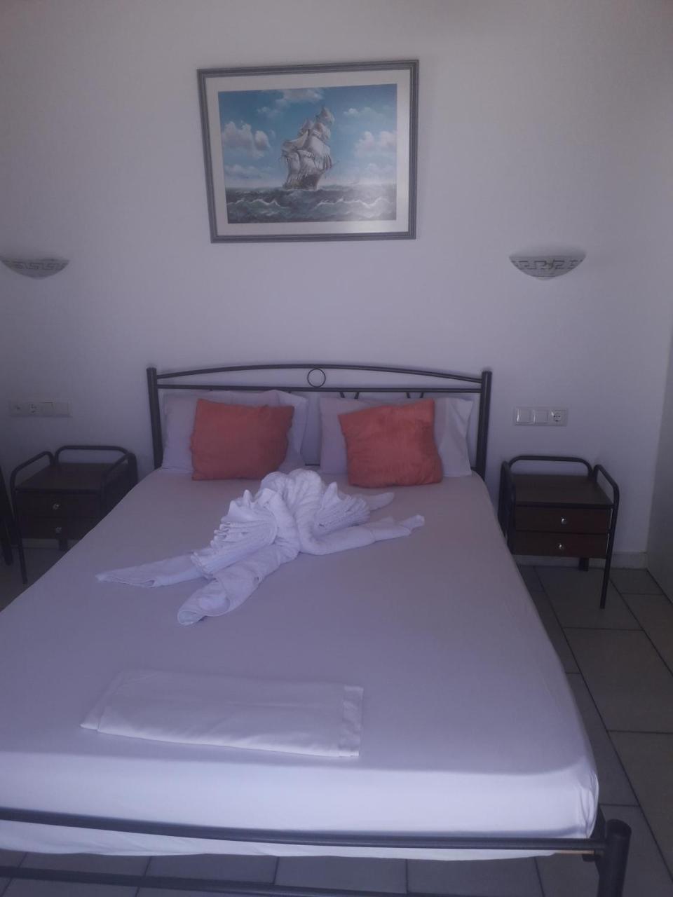 Simos Luxury Apartments Naxos City المظهر الخارجي الصورة